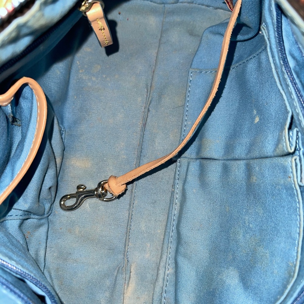***SOLD****Authentic Dooney & Burke purse - Picture 6 of 14